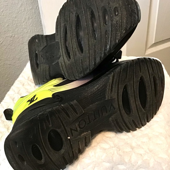 Louis Vuitton Shoes - Picture 11 of 12